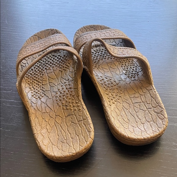 Pali Hawaii Brown Sandals - Picture 3 of 4